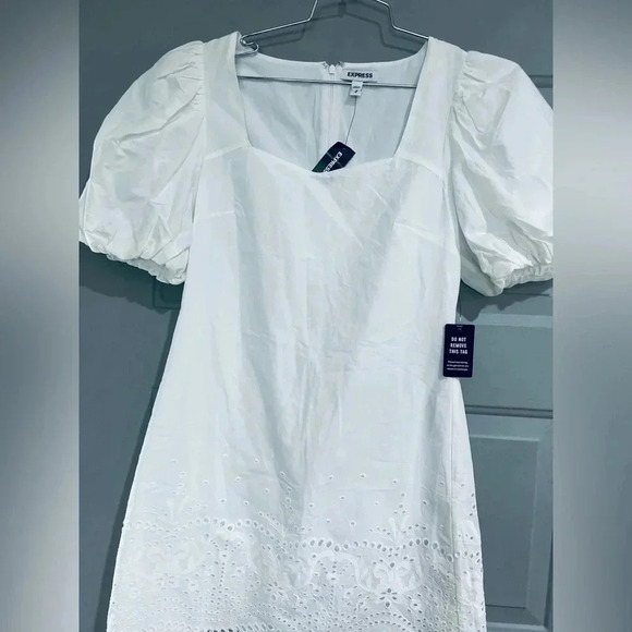 Express brand White Mini Dress Puff Sleeves Flowers details Size Small NWT - Picture 12 of 16